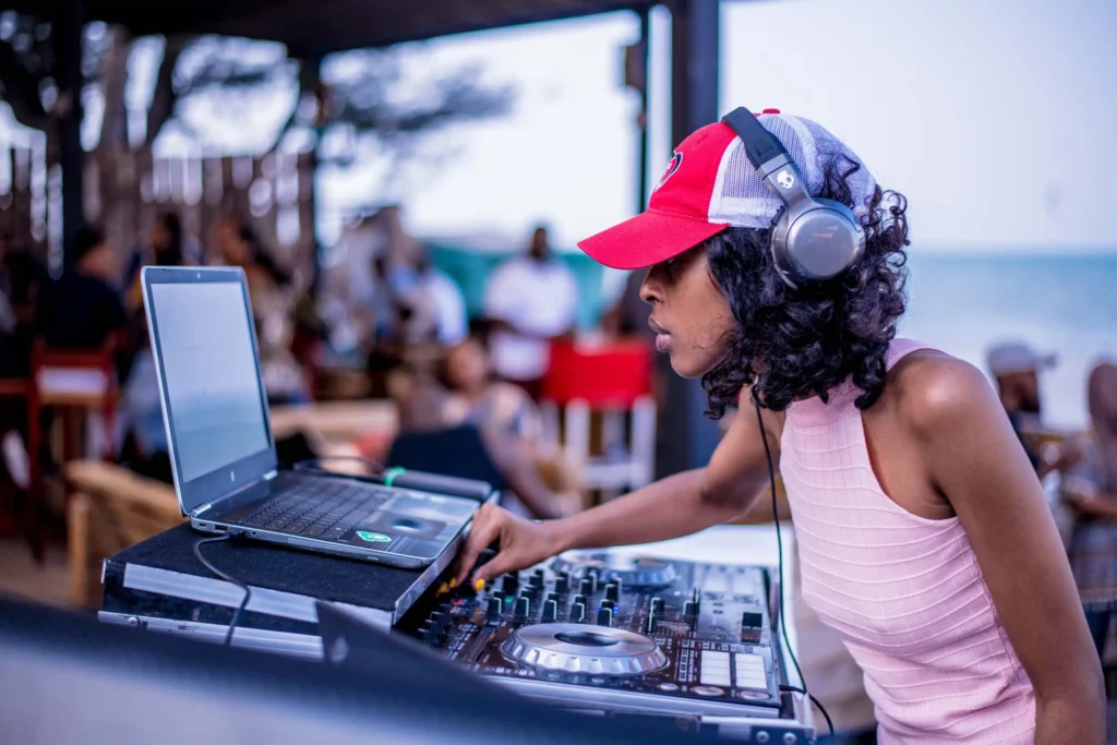 Top Tips for Selecting a DJ Who Will Energize Your Event